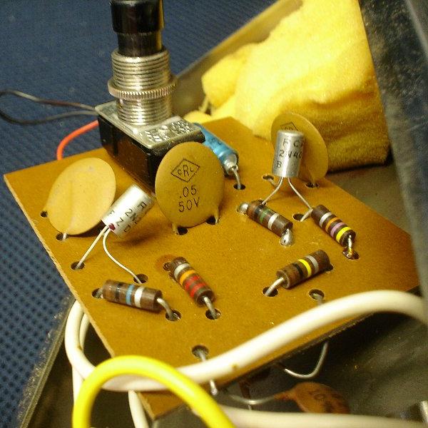 mosrite_fuzzrite-germanium-2_001.jpg